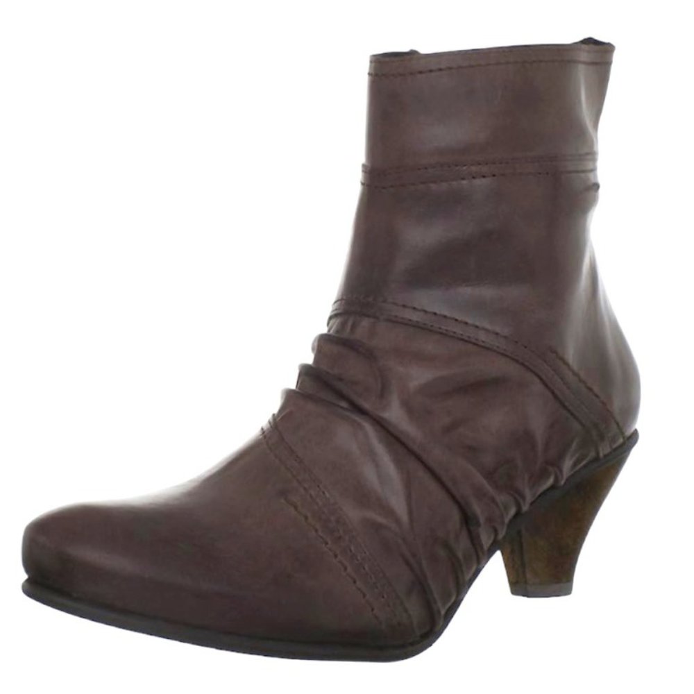 ★ NEW!! ITALIAN LEATHER FIDJI ANKLE BOOTS - MADE IN PORTUGAL - 40 EU/9.5 M US